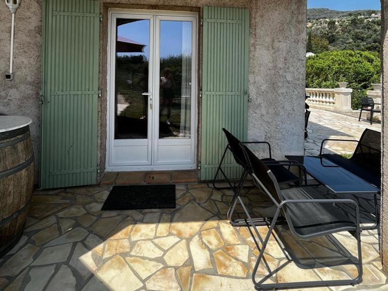 Appartement En Rez De Villa Beausite Mandelieu La Napoule Bagian luar foto