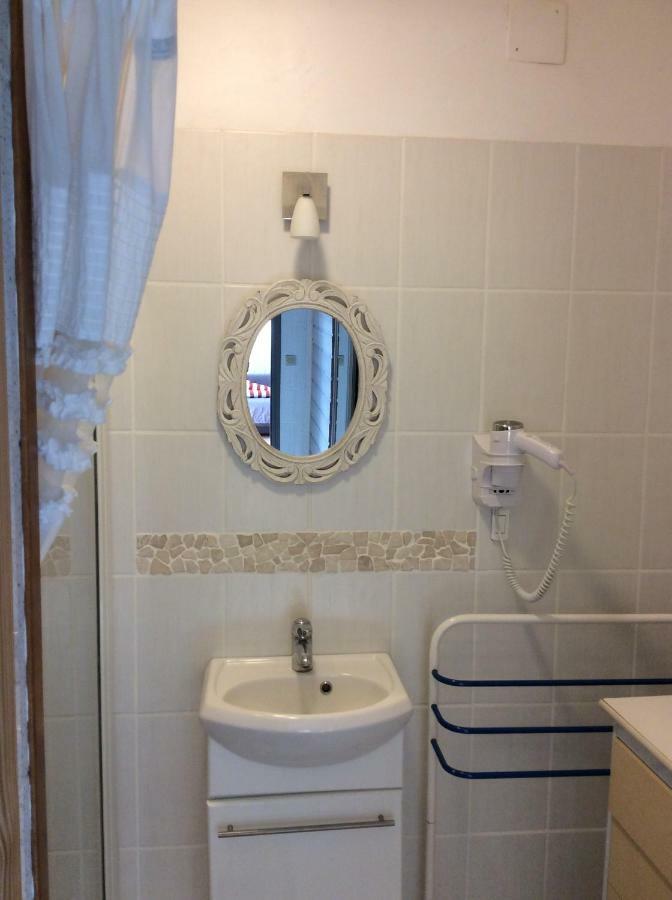 Appartement En Rez De Villa Beausite Mandelieu La Napoule Bagian luar foto
